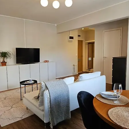 Little Paris, 1 Bedroom *
